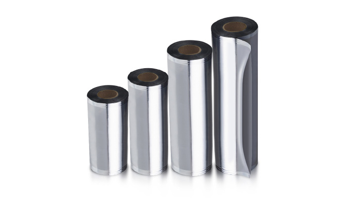 <p><strong>Delkochoice Aluminium Foil Roll</strong> is aluminium prepared in thin metal leaves. The foil is pliable and can be readily bent or wrapped around objects. Aluminium foil is used for BBQ, toasting, steaming, grilling, broiling etc. The thickness will make sure food stays safe while protecting from spills and splatter. Also can be used to preserve food for after meals and for meal preps.</p><p>Delkochoice Aluminium Foil Roll in various size to cater your needs.</p>