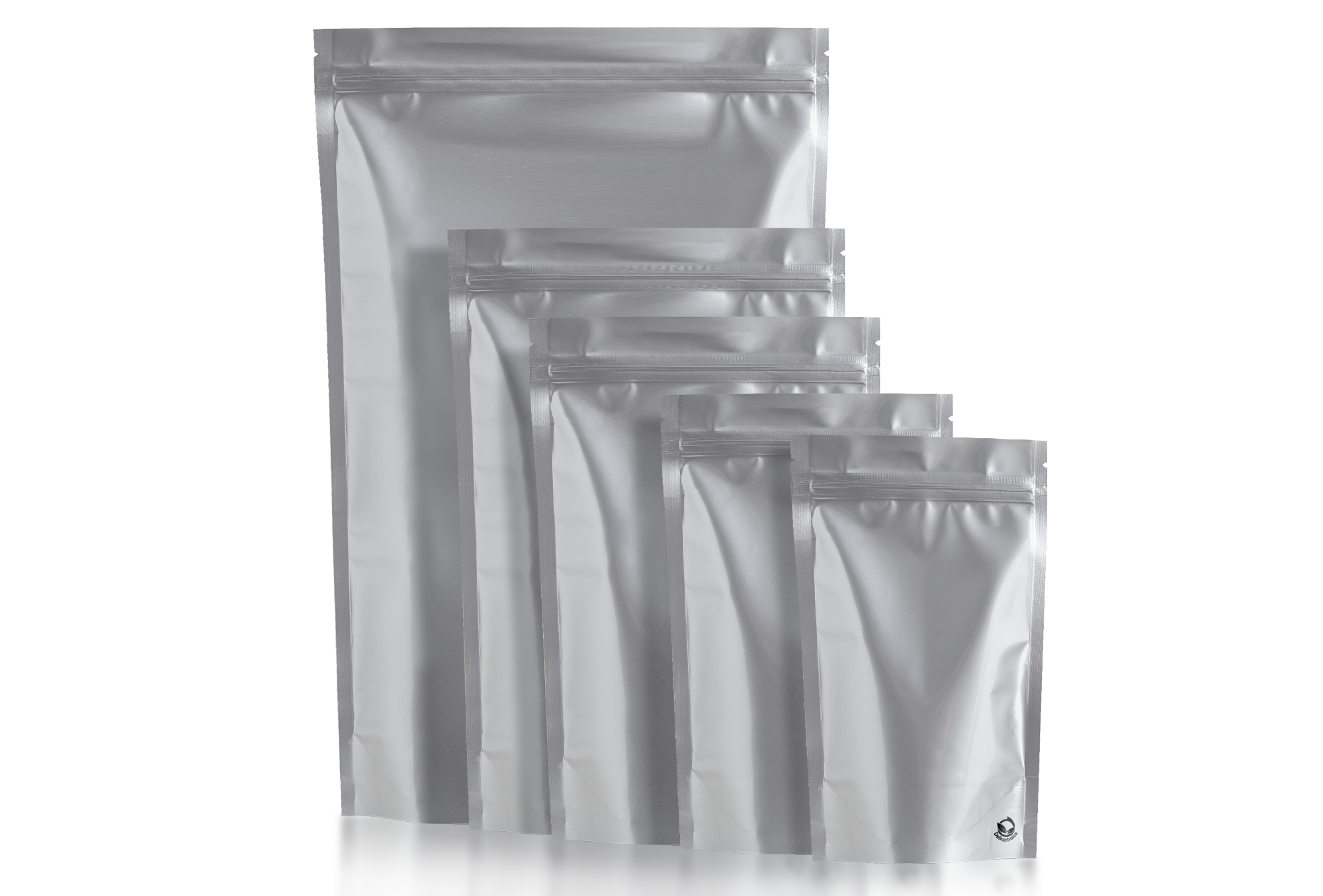 <p><strong>DELKOCHOICE STANDING POUCH FULL METALIZING SILVER</strong></p><p>Delkochoice Standing Pouch Full Metalizing Silver merupakan kemasan premium dengan tampilan <strong>mengkilap elegan</strong> berwarna <strong>silver metalize penuh</strong>, memberikan kesan modern dan profesional pada setiap produk. Terbuat dari bahan <strong>berkualitas tinggi dan tebal</strong>, pouch ini memiliki ketahanan kuat terhadap udara, cahaya, dan kelembapan, sehingga mampu menjaga <strong>aroma, rasa, dan kesegaran isi produk</strong> untuk waktu yang lebih lama.</p>